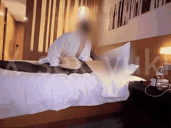 黑丝情趣少妇按摩调情发骚 主动女上骑乘超刺激撩人对话