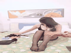 丰满熟女黑丝高跟直播诱惑狼友，老公上阵啪啪却被嘲啥都不会