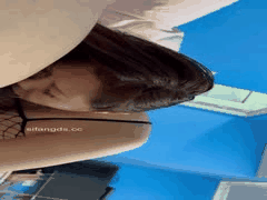 抖音极品熟女黑网袜诱惑：吊奶阿姨肥臀大屁股猛烈撞击插入