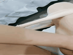 按摩店熟女少妇大胆勾引男技师：脱丝袜揉奶按摩私处，对白撩人遗憾无炮