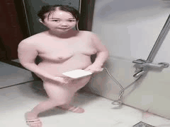 40岁清清阿姨居家洗澡自慰福利，小穴粉嫩私拍诱惑_1