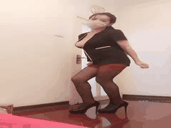 快手极品大奶熟女晨晨丝袜抖奶骚舞自慰私拍福利_1