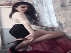 快手熟女主播兰兰女神舌舔挑逗灰丝包臀裙热舞诱惑