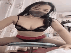 快手媚姨熟女福利：风骚肥臀少妇丝足诱惑口交自慰啪啪私拍_2