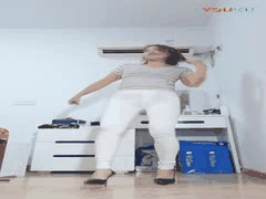 熟女娟娟广场舞裸舞福利：丰满肥臀丝袜诱惑，淫语调教私拍合集