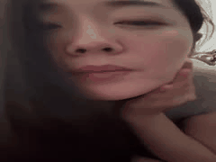 抖音长发熟女付费诱惑合集：紧身皮裤脱下露丰满私密