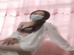 金儿付费定制：风骚大奶苗条熟女自慰诱惑，口罩下饥渴眼神撩人，包臀丝袜扭腰难挡
