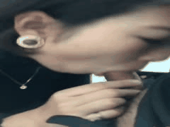 短发少妇激情口交啪啪！脱粉内裤无套猛烈内射