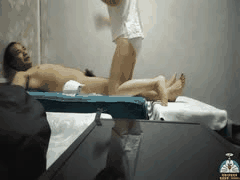 路边熟女技师接客全记录：粉衣少妇站立抬腿猛操，淫水直流浪叫不止