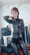 快手热舞_骨感美少女皮裤牛仔裤瑜伽裤多风格摇臀秀
