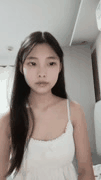 小妲己主播超诱惑直播全程露脸一件件脱到全裸道具玩弄自慰高潮喷水