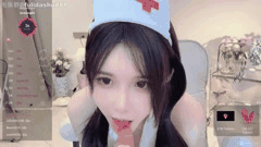 Stripchat高颜值女神Akiko黑丝大长腿诱惑直播腿玩年销魂一触即发