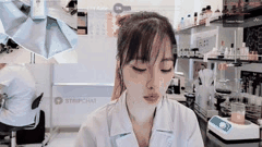 大学生实验室双视角直播_上做实验下猛自慰_超刺激新鲜玩法欲罢不能