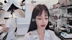 大学生实验室双视角直播_上面认真实验下面狂野自慰_超刺激新鲜玩法