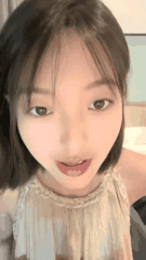 艺校女校花短发反差魅力激情下海尽情释放