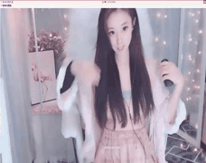 虎牙女神林洛洛丝袜美腿诱惑极品小姐姐扣逼道具自慰高潮喷水撩人欲火焚身