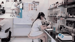 大学生实验室双视角直播_上身假装实验_下体狂野自慰_刺激新鲜玩法