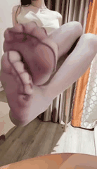 制服丝袜美腿诱惑合集过气学姐足交特写与自慰道具展示