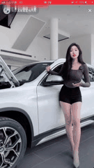 直播卖车现场美女主播闪现各种车型推荐_30