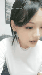 搞怪美女主播小妲己蓝色挂衣半遮美乳跳蛋自慰表演