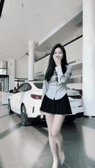 直播卖车现场美女主播闪现各种车型推荐_29