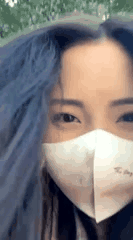探索Love与Lynn之间的激情互动