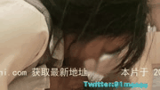 可爱主播巨乳摇晃引发热议大家快来支持我吧