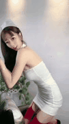 快手热舞_骨感美少女瑜伽裤与皮裤牛仔裤摇臀诱惑_4