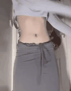 排骨身材少女抖音风裸舞_奶熊热辣扭腰诱惑喷火