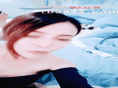 高颜值少妇主播黑丝直播出轨绿帽_母狗骚货狂野诱惑大秀