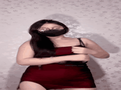 推特新晋反差福利姬_whlws眼镜变装裸舞 婴儿肥身材舞姿撩人