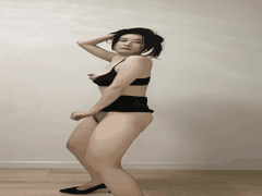 六金推特裸舞合集3_揉奶抖臀骑乘假屌高潮自慰_1