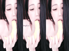 迪丝丝福利姬热舞诱惑_丁字裤露内香蕉浇奶骑乘秀