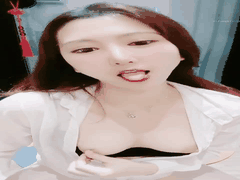 直播绝顶尤物御姐琪琪下海首秀_潮吹群P学生萝莉诱惑无限