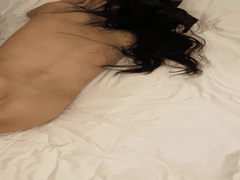 momo33094携娇妻3P激战_单男狂干到瘫软床榻