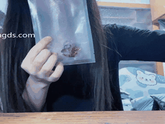 花音小姐清纯眼镜反差婊_定制放尿自慰的极致诱惑