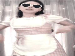 舞蹈系大胖妹一字马惊艳全场_反差大学生柔韧反转