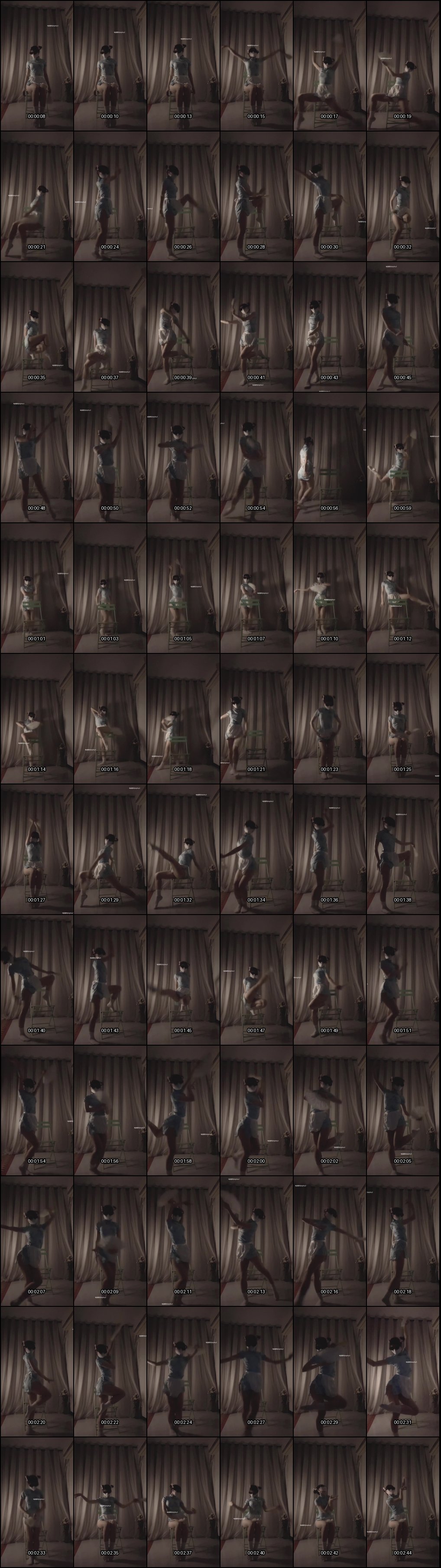 舞蹈专业大胖妹一字马惊艳_反差大学生柔韧身姿