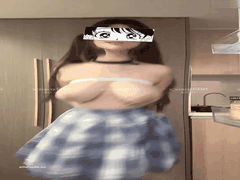 03年G奶女大学生小R推特吊钟巨乳福利姬520门槛视频_2