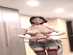 03年G奶女大学生小R推特吊钟巨乳福利姬520门槛视频曝光