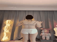 绵绵小嘉会员群私密诱惑视频_1