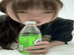 杨瘦瘦丝袜足交福利合集_星级酒店前台小姐姐线下大尺度定制诱惑_1