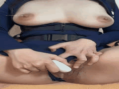 抖音网红大奶嫩妹私拍福利_道具自慰双洞齐开呻吟高潮