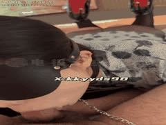 黑丝美腿诱惑：kkyyds98的性感腿部展示