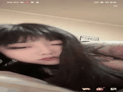 抖音直播惊现闪现！美女意外走光瞬间