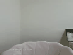 抖音23万粉高颜美女lbb吊钟巨乳露脸露点自慰诱惑_1