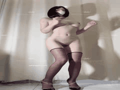 猫猫酱福利姬白丝黑丝裸舞诱惑，VIP专属热辣大秀