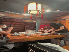 TonyJ与贝贝广深露脸激情视频：王道每日优选