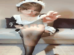 小女巫露娜ASMR舔耳催眠直播！擦边丝袜腿控福利，御姐骚气满满