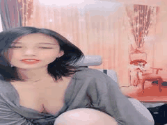 巨乳主播桃子自慰沉浸：反差少妇的强烈魅力与快感